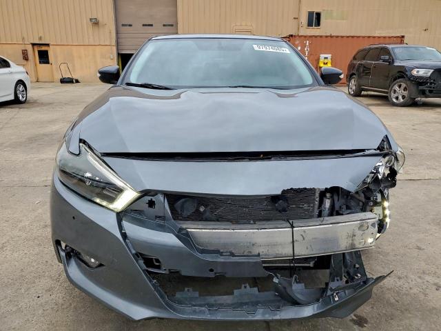 Nissan Maxima 3.5s Image 5