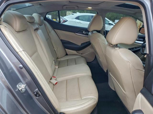 Nissan Maxima 3.5s Image 7