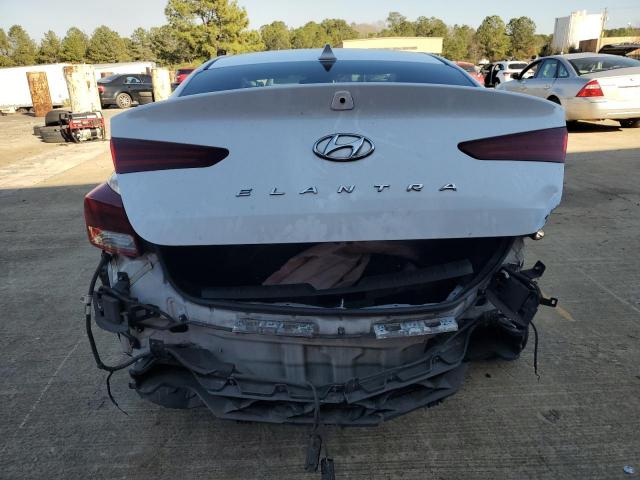 Hyundai ELANTRA Sel Image 10