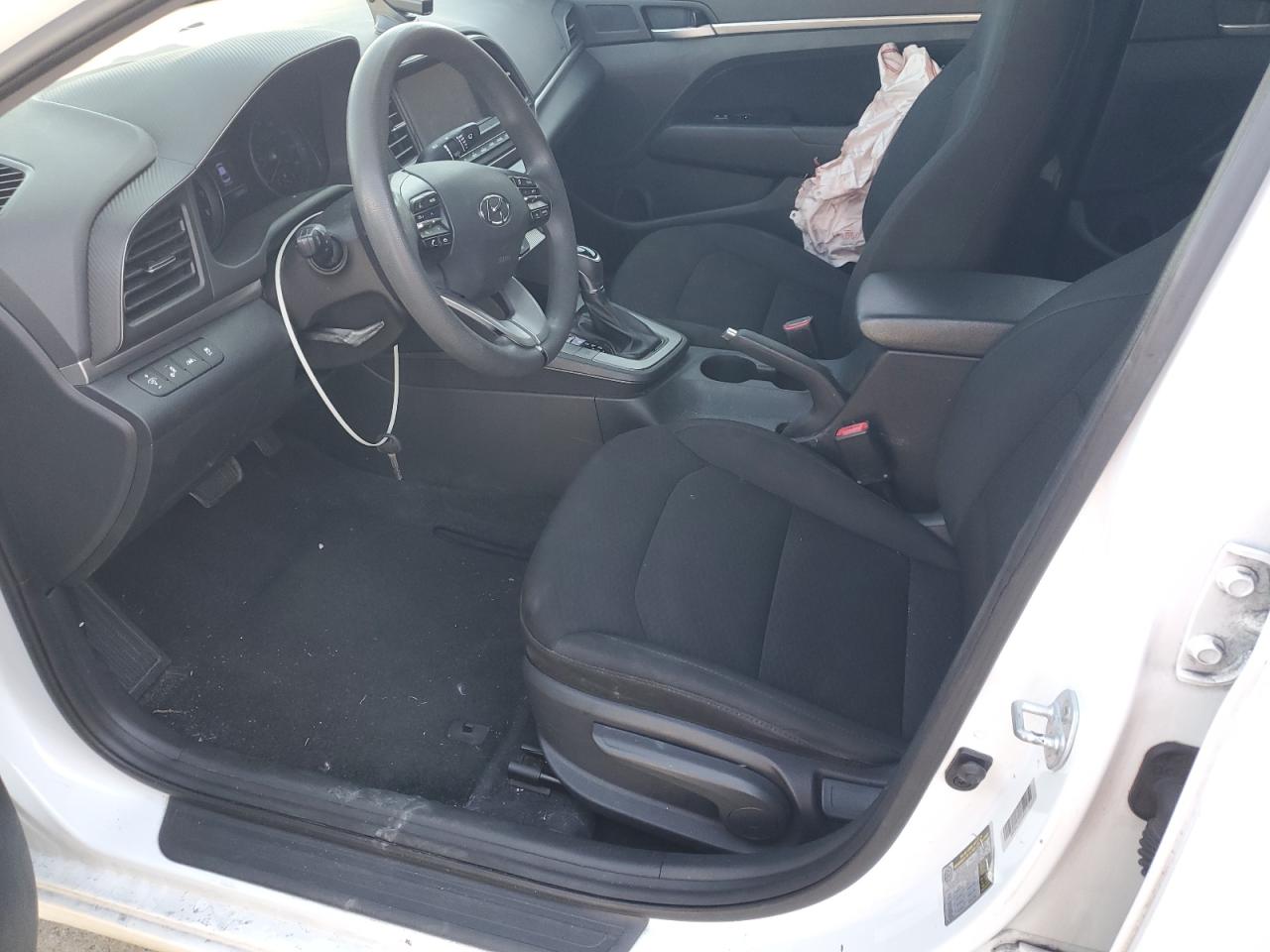 Hyundai ELANTRA Sel Image 7