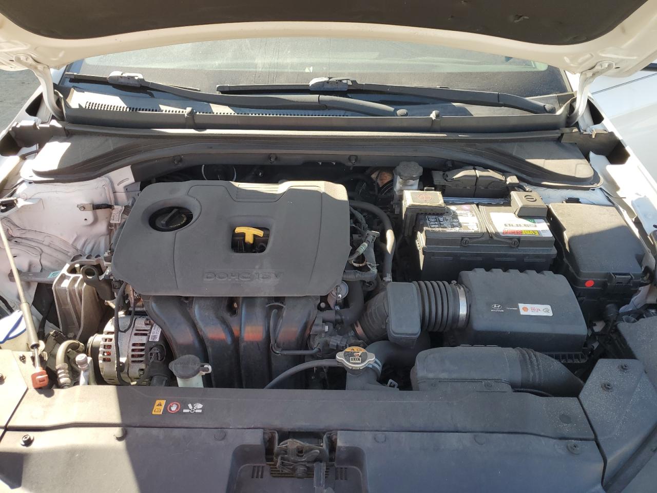 Hyundai ELANTRA Sel Image 5