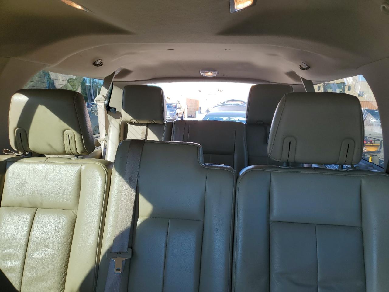 Ford Expedition El Xlt Image 7