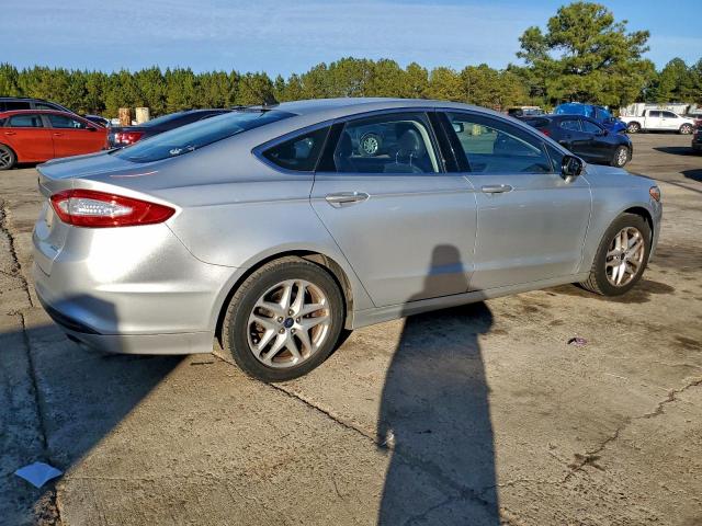 Ford Fusion Se Image 5
