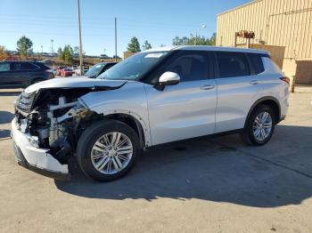  Salvage Mitsubishi Outlander