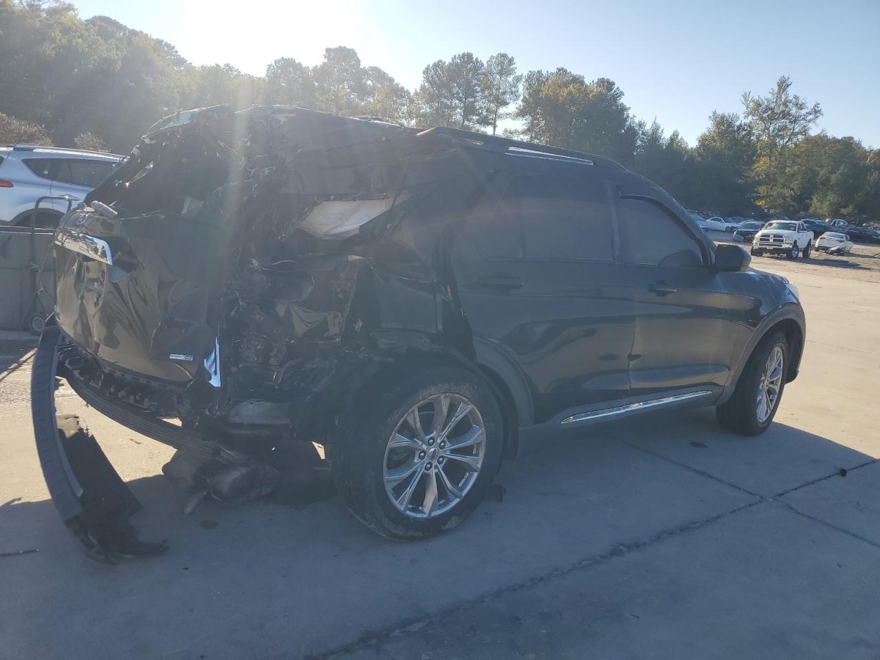 Ford Explorer Xlt Image 3