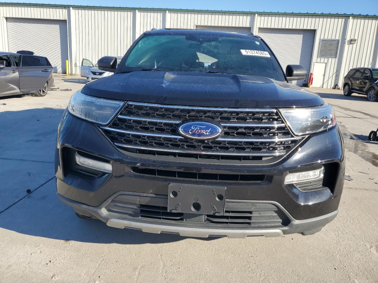 Ford Explorer Xlt Image 8