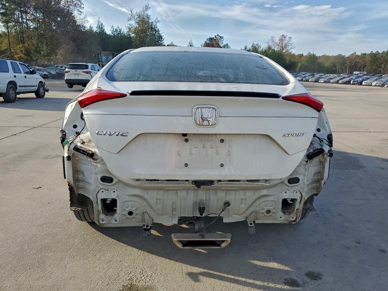 Honda Civic Sport Image 6