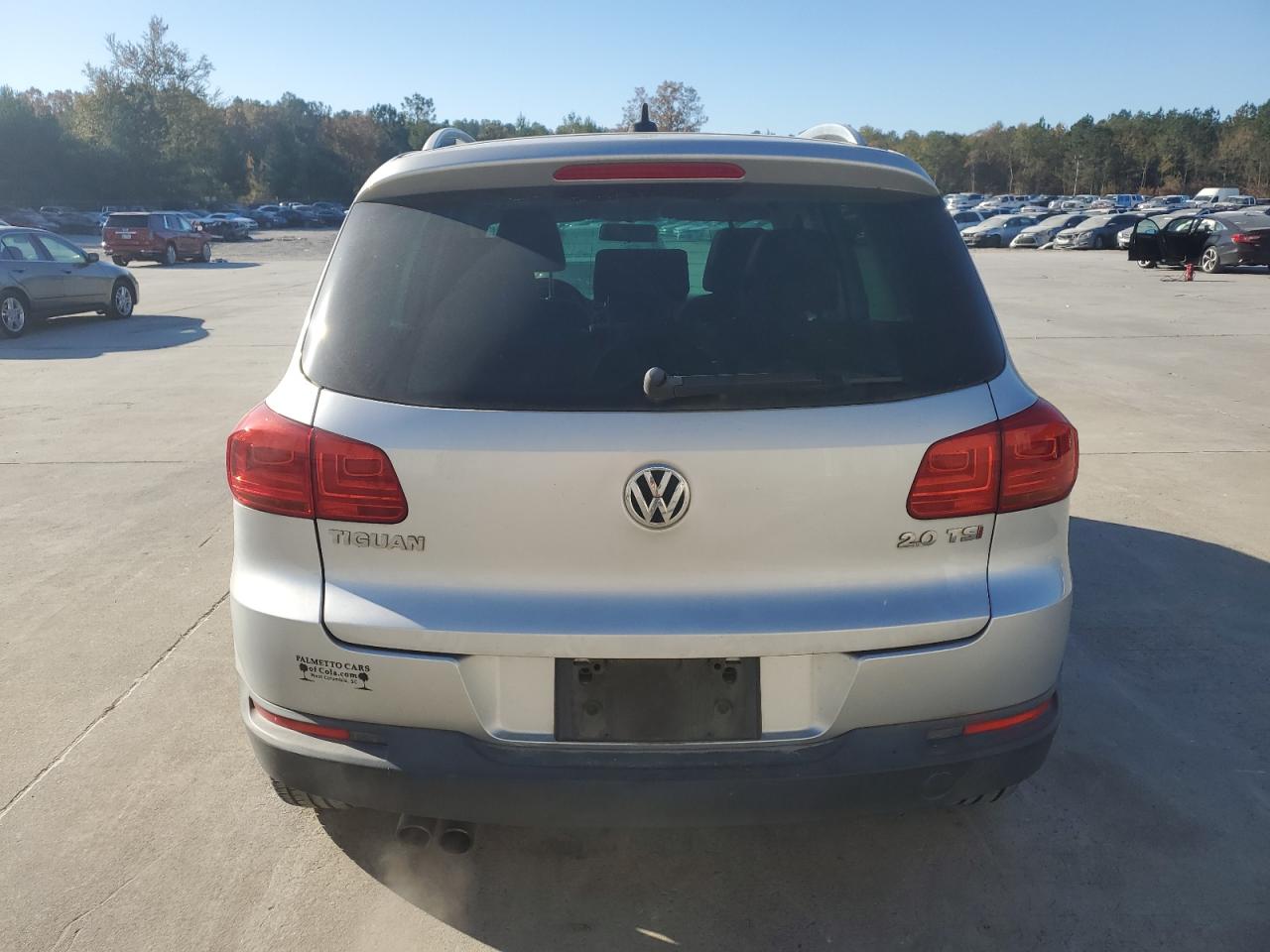 Volkswagen Tiguan S Image 10