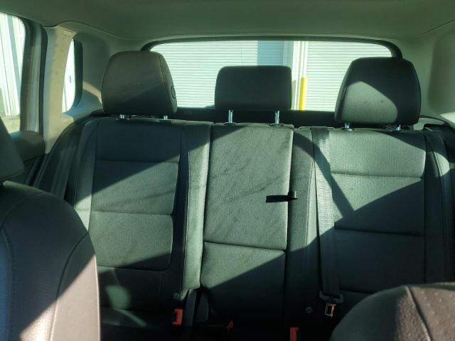 Volkswagen Tiguan S Image 5