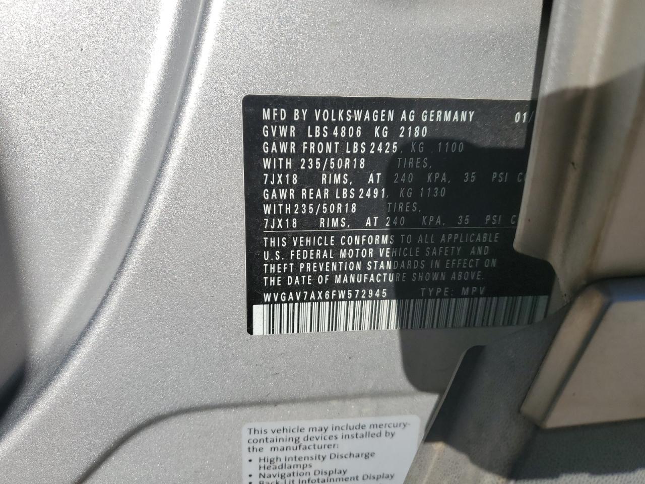 Volkswagen Tiguan S Image 3