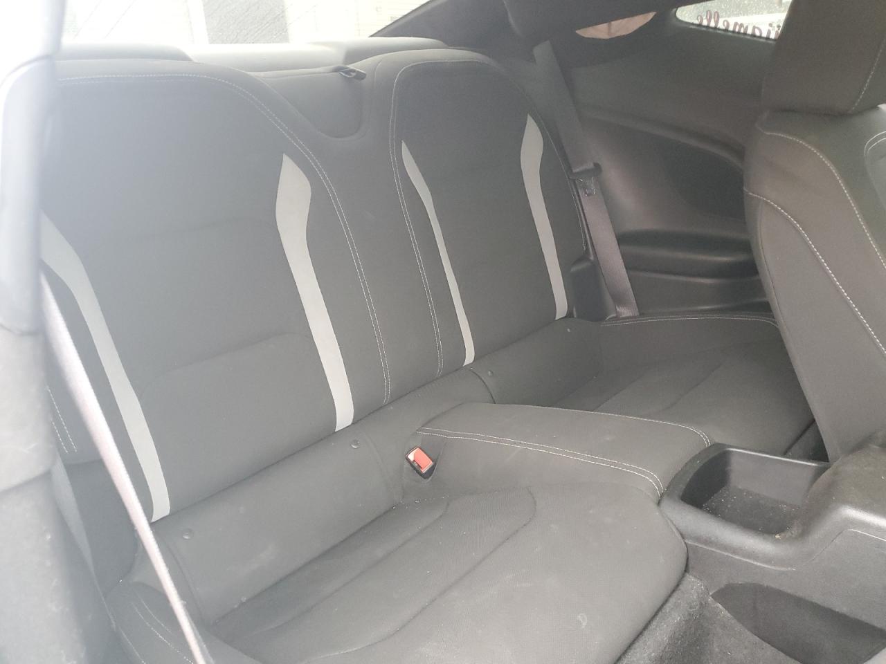 Chevrolet Camaro Ls Image 5