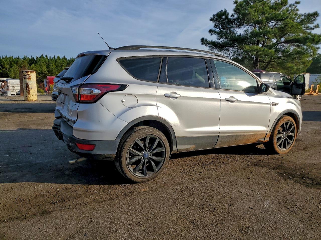 Ford Escape Se Image 11