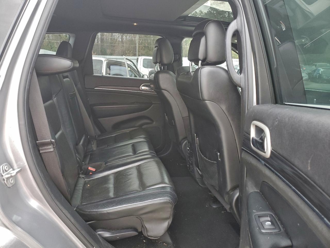 Jeep Grand Cherokee Limited Image 3