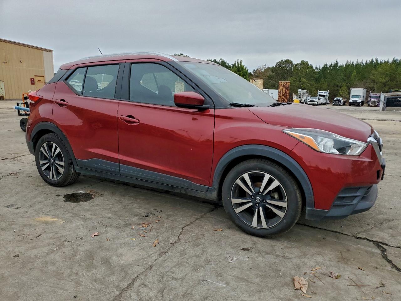 Nissan Kicks Sv Image 6