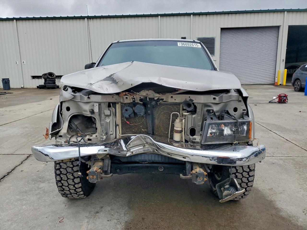 Chevrolet Colorado Image 8