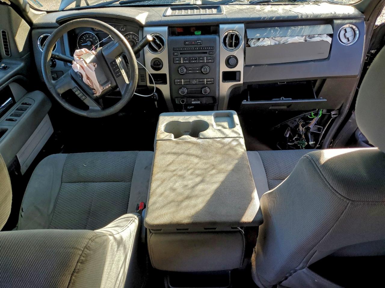 Ford F-150 Supercrew Image 12