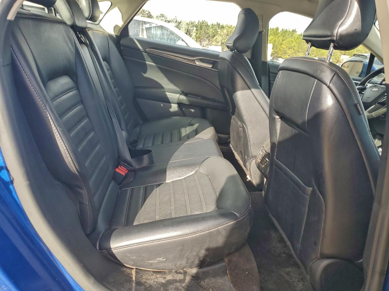 Ford Fusion Se Image 11