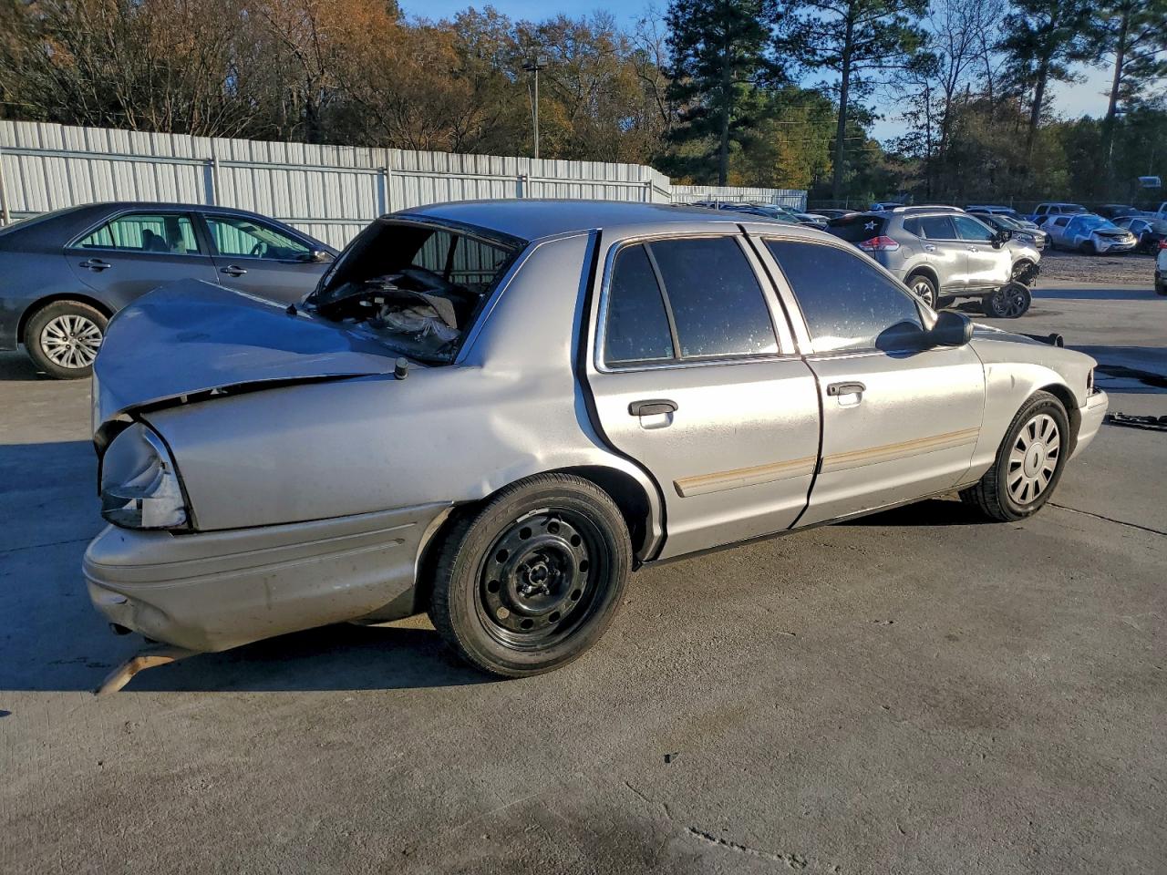 Ford Crown Vic Police Interceptor Image 5