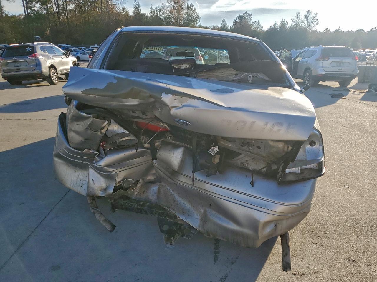 Ford Crown Vic Police Interceptor Image 4