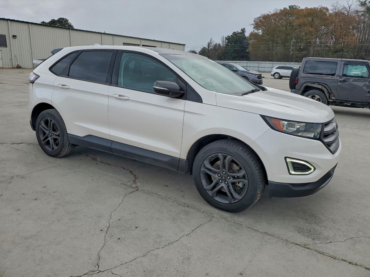 Ford Edge Sel Image 3