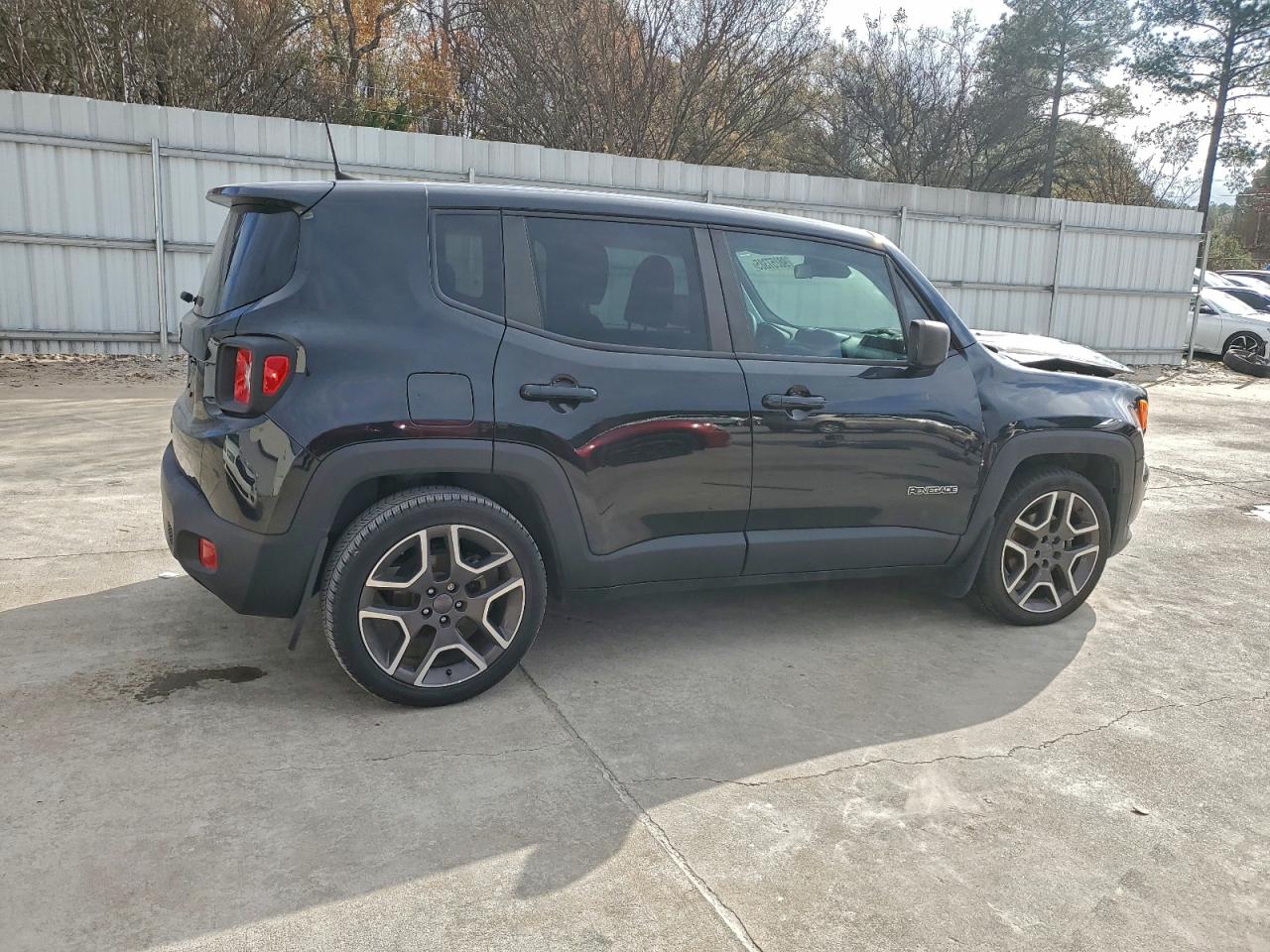 Jeep Renegade Sport Image 4