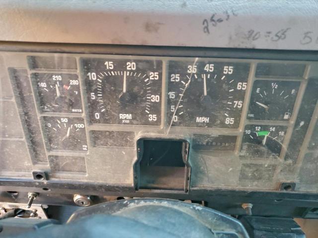 International 4900 4900 Image 8