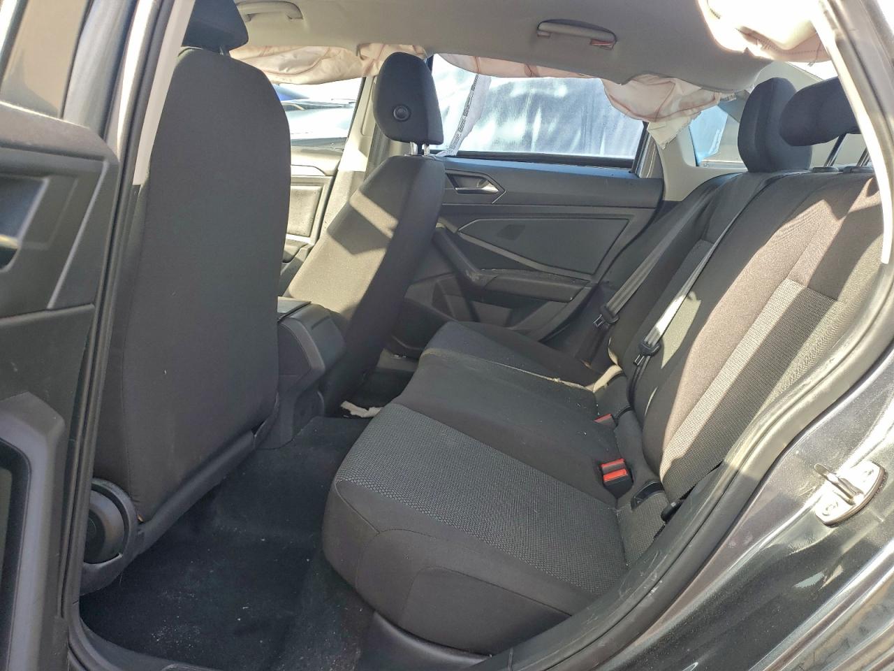 Volkswagen Jetta S Image 7