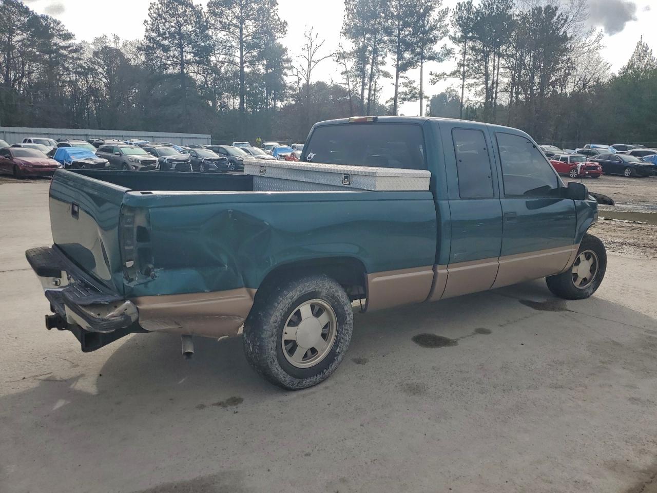 GMC Sierra C1500 Image 10