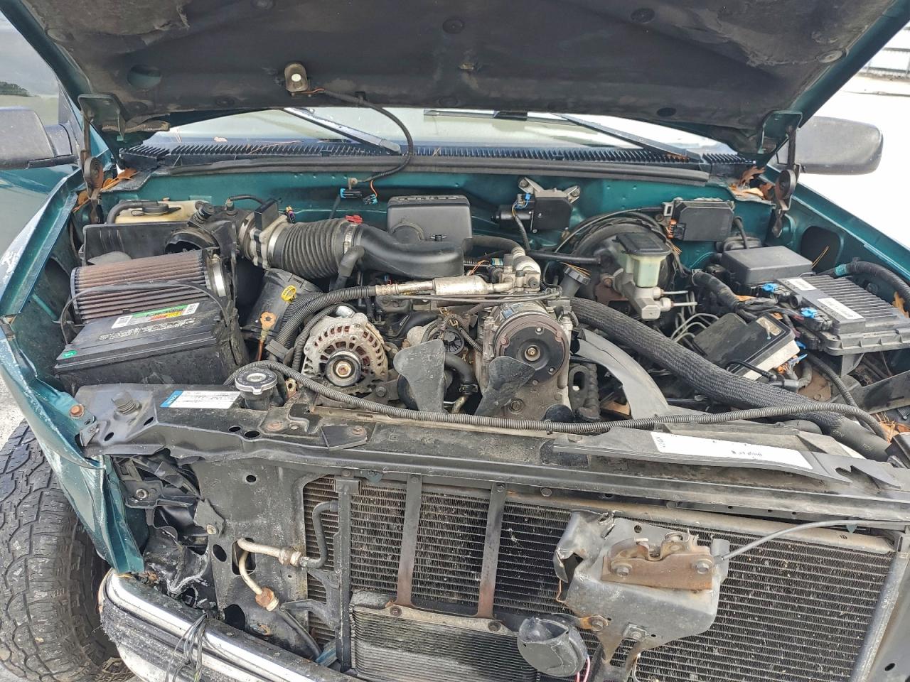 GMC Sierra C1500 Image 2