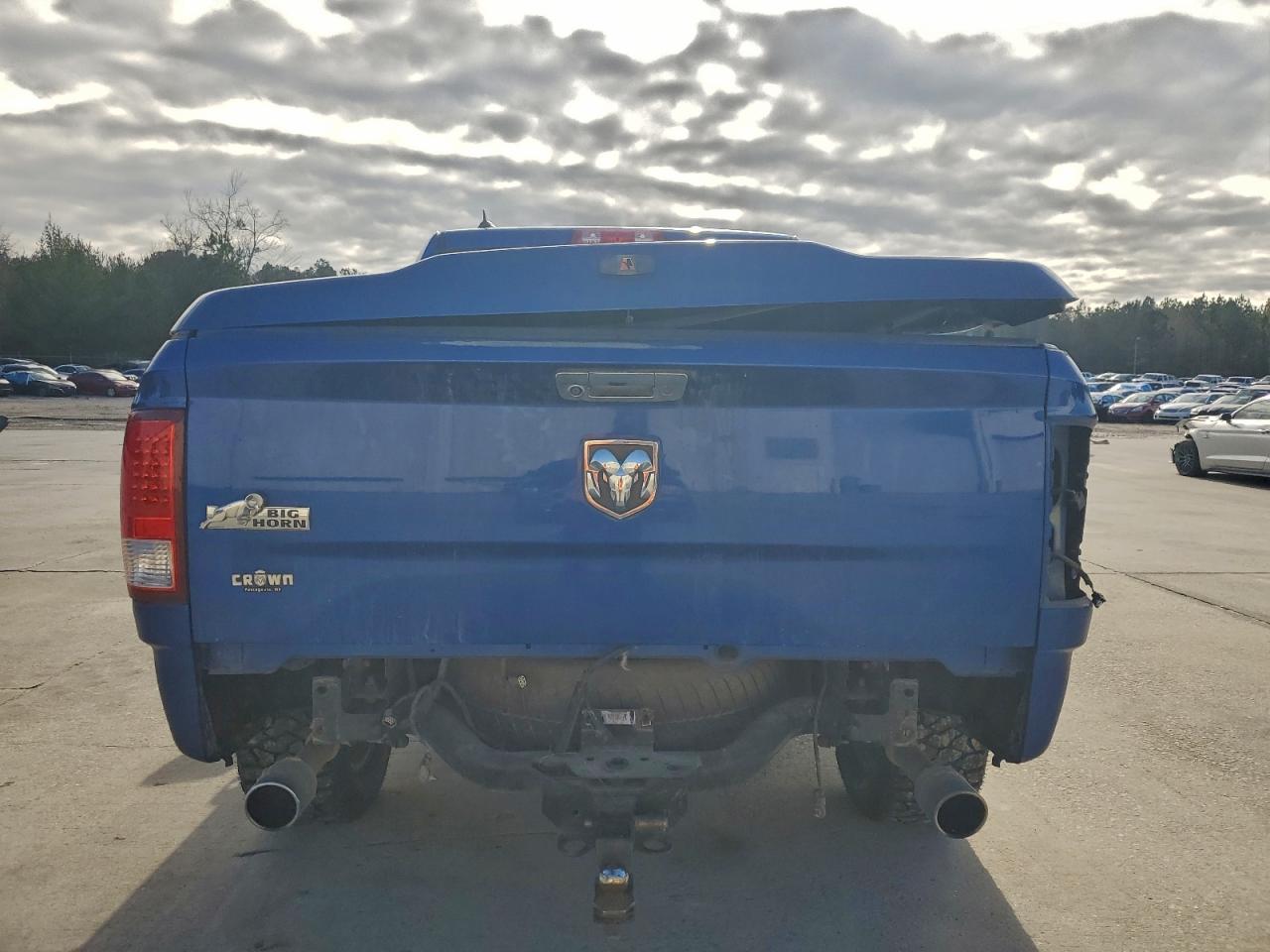 Ram 1500 Slt Image 3