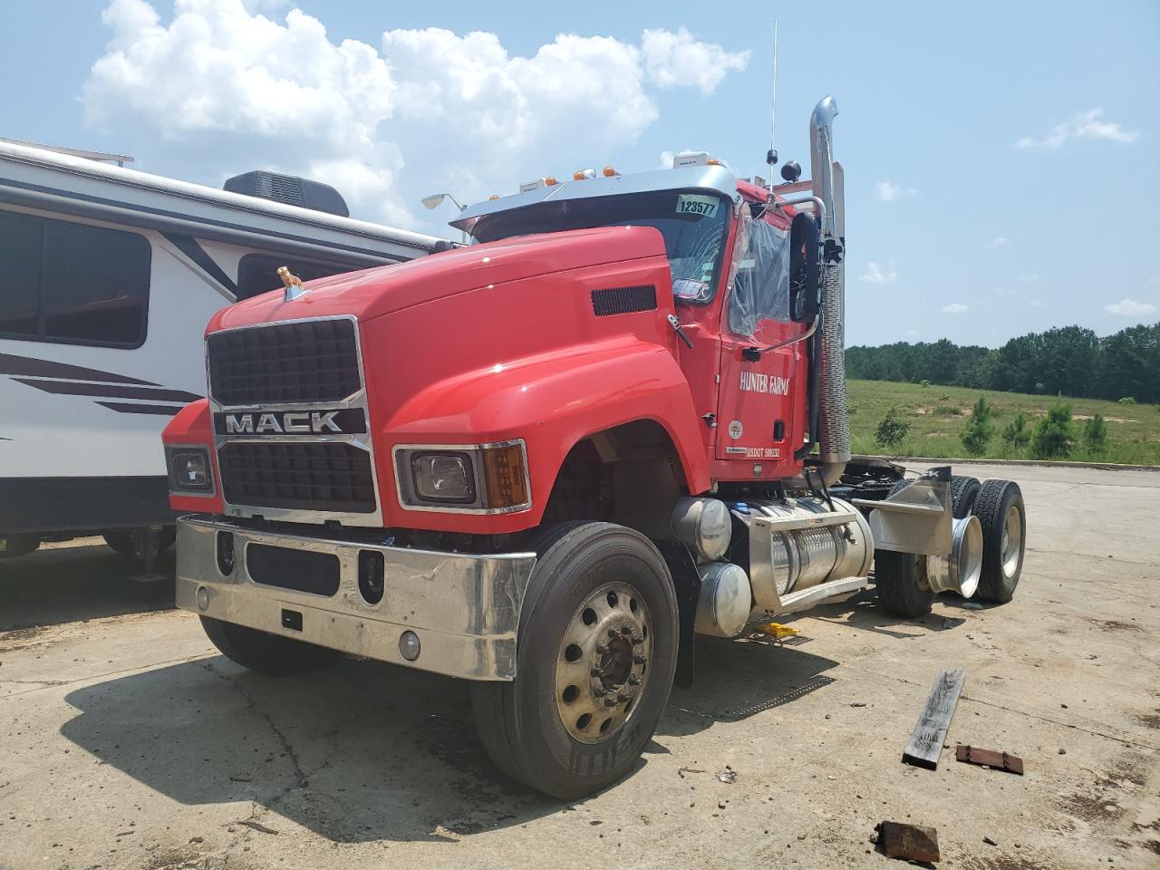 Mack Pinnacle Image 2