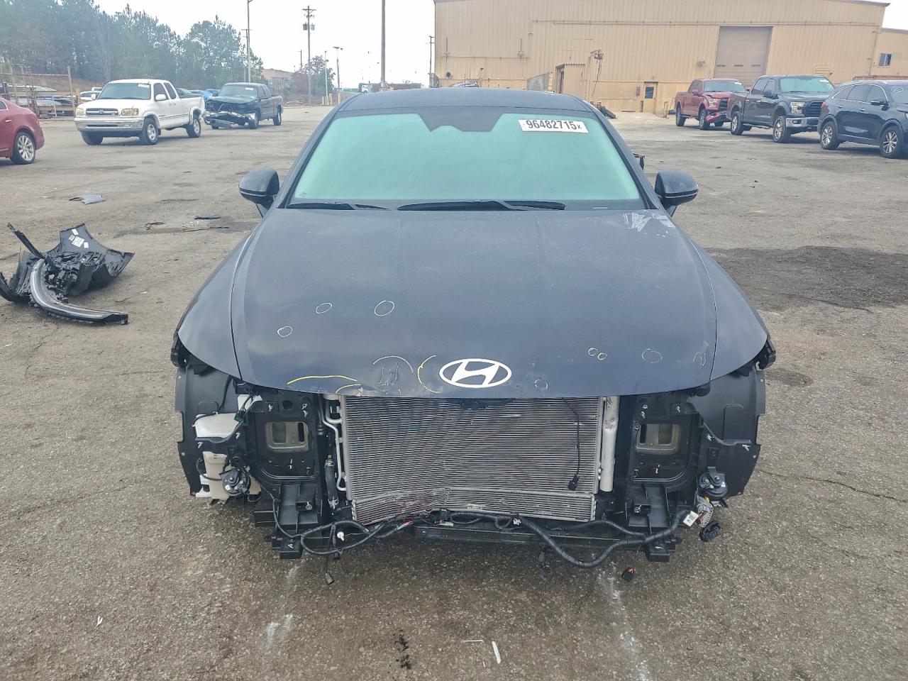 Hyundai SONATA Hybrid Image 12