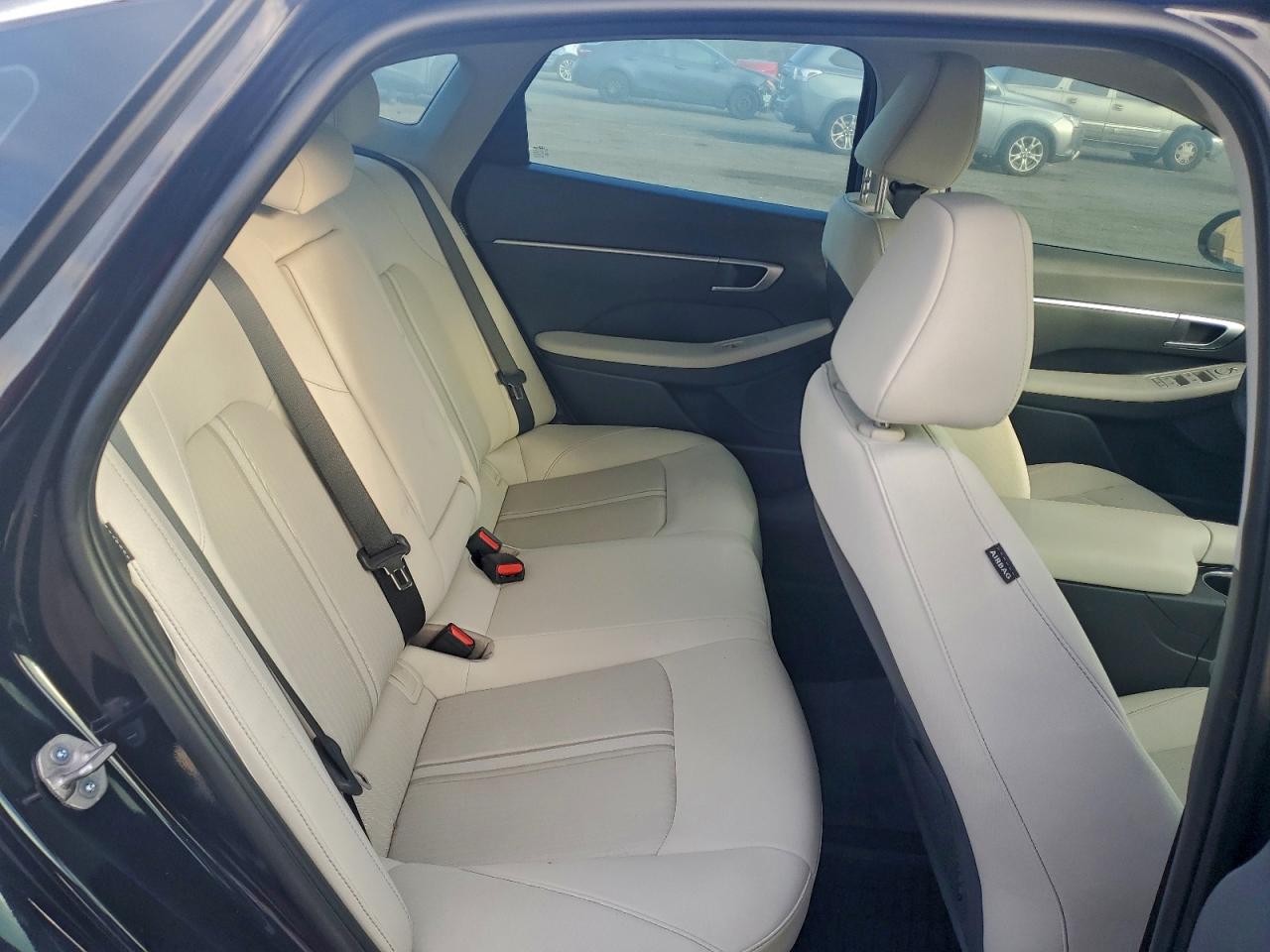 Hyundai SONATA Hybrid Image 10