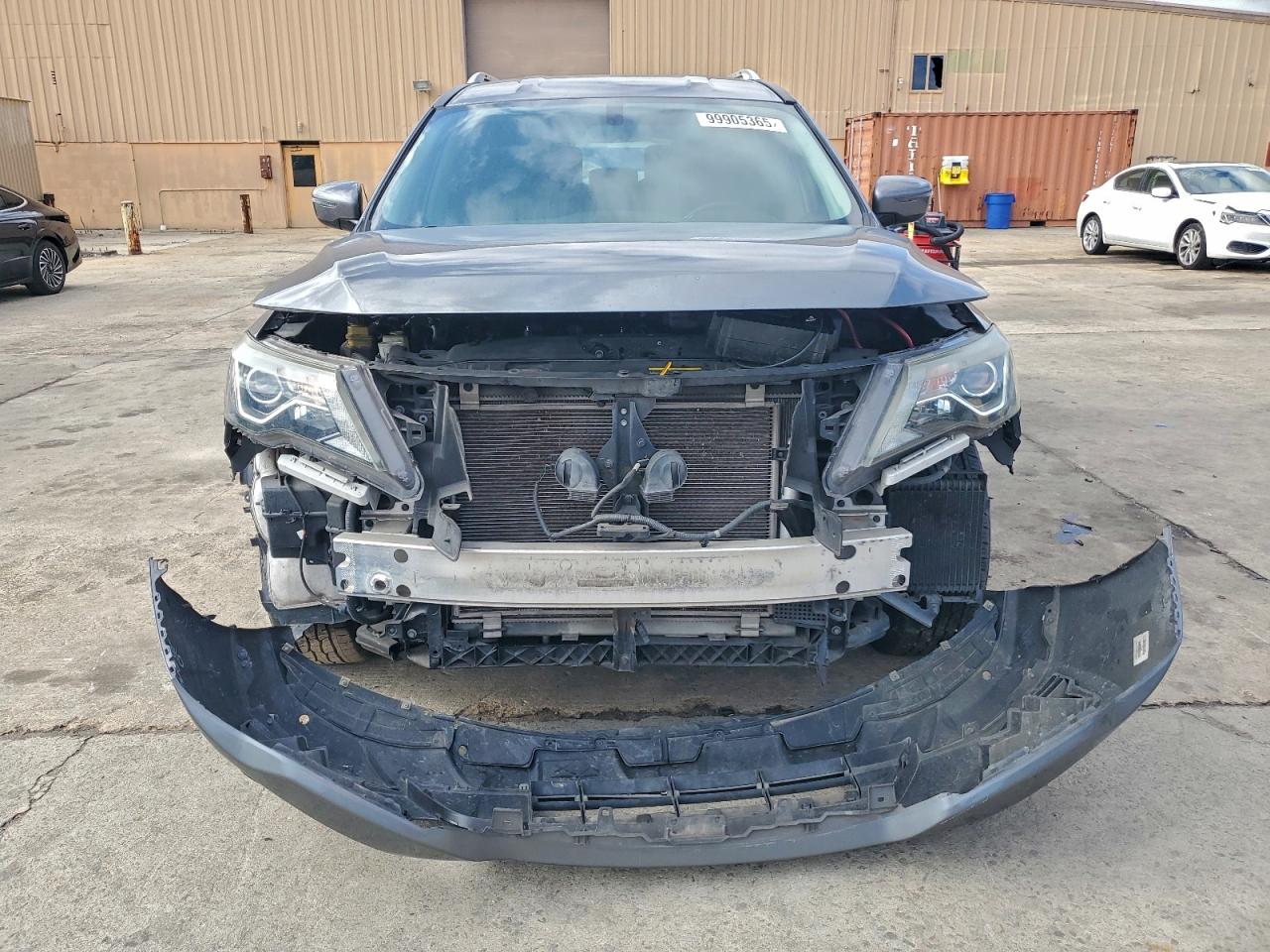 Nissan Pathfinder S Image 7