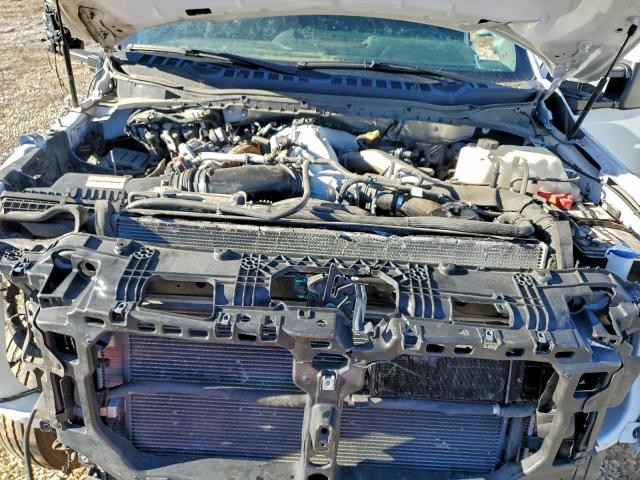 Ford F-550 Super Duty Image 12