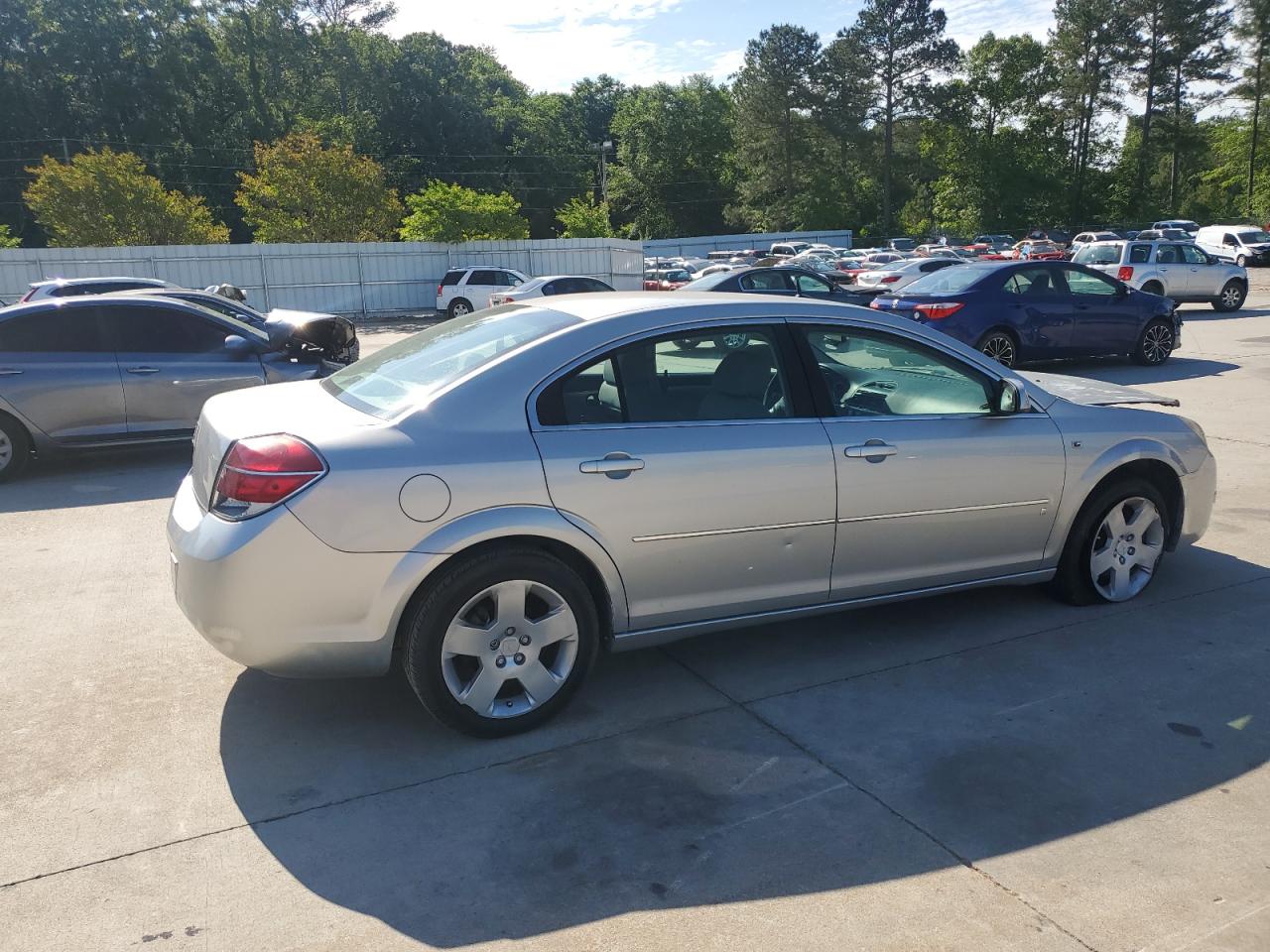 Saturn Aura Xe Image 2