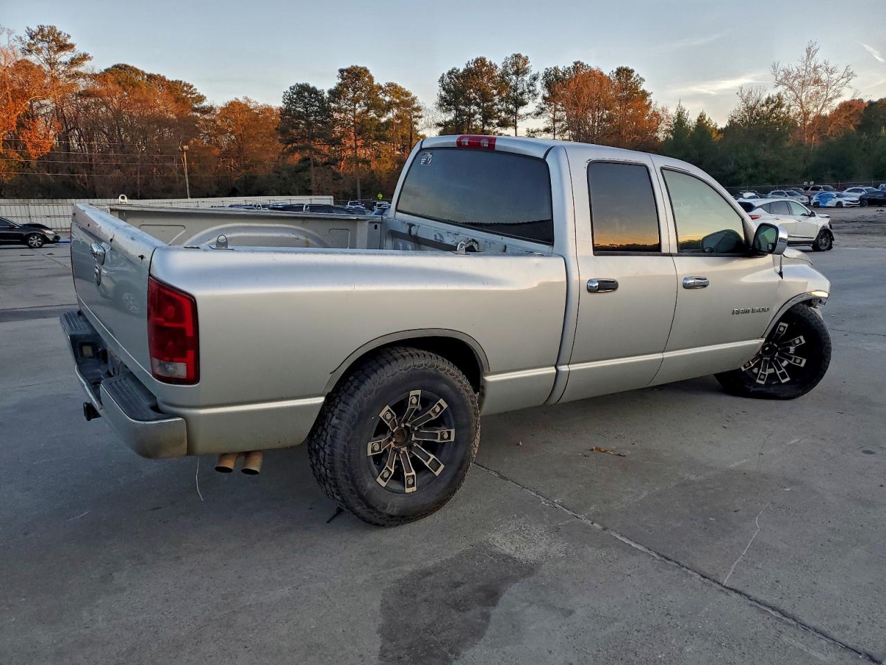 Dodge Ram 1500 St Image 3