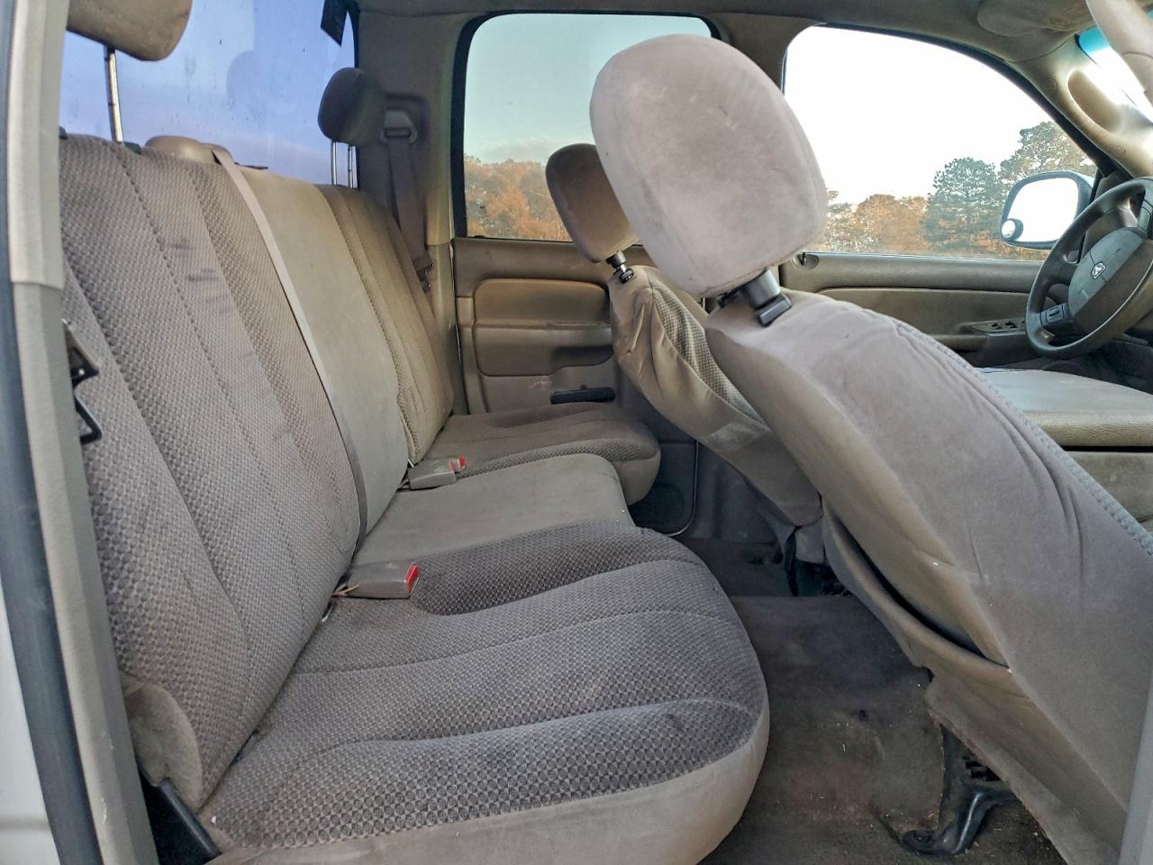 Dodge Ram 1500 St Image 12