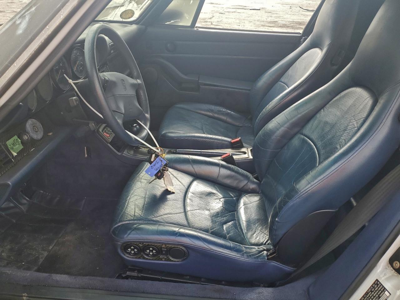 Porsche 911 Carrera 2 Image 3