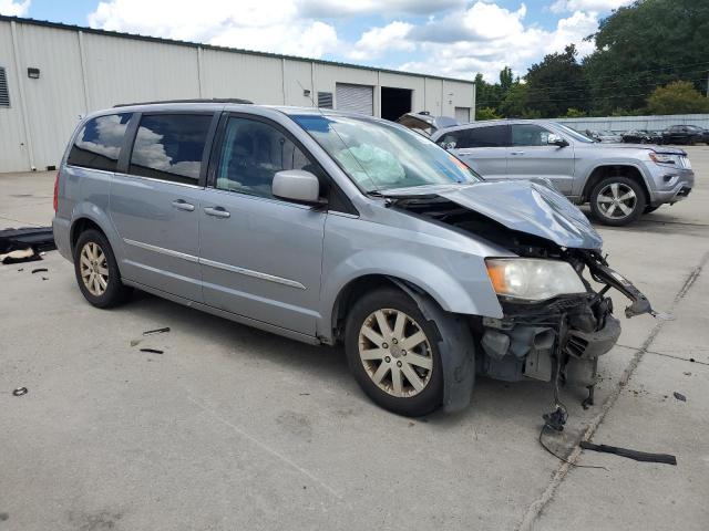 Chrysler Minivan Touring Image 12