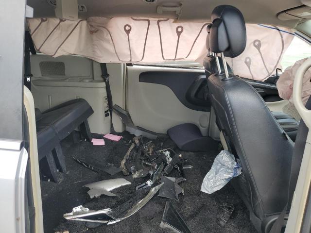 Chrysler Minivan Touring Image 6