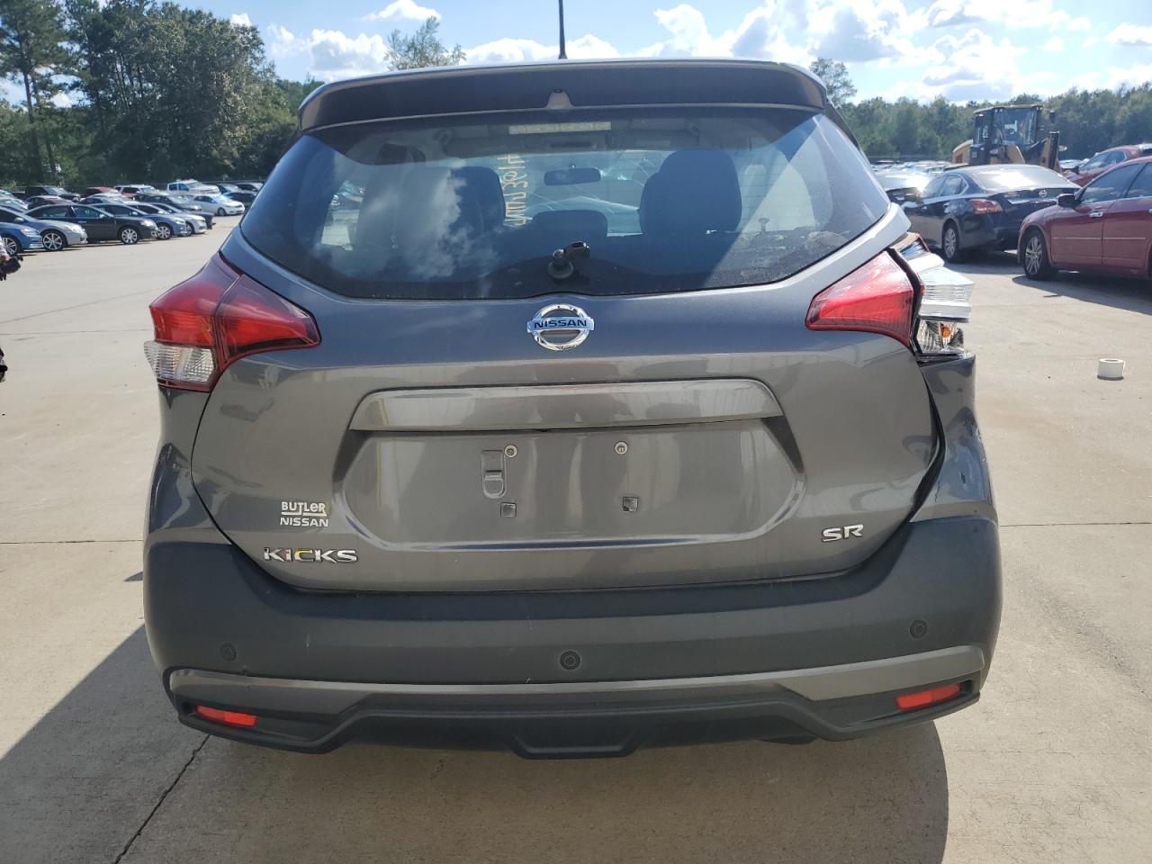 Nissan Kicks S Image 8