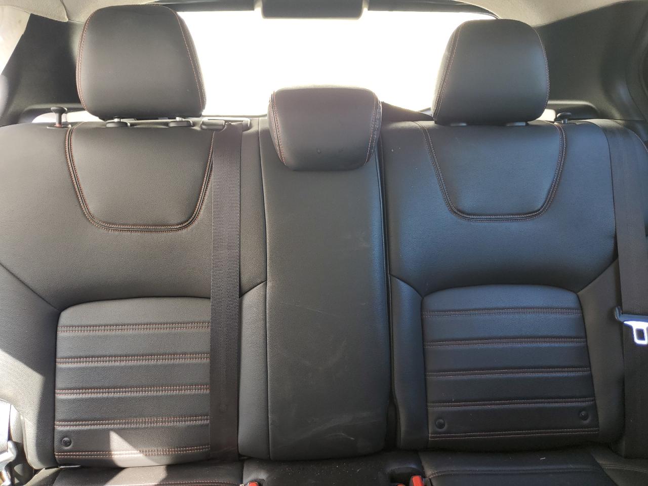 Nissan Kicks S Image 5