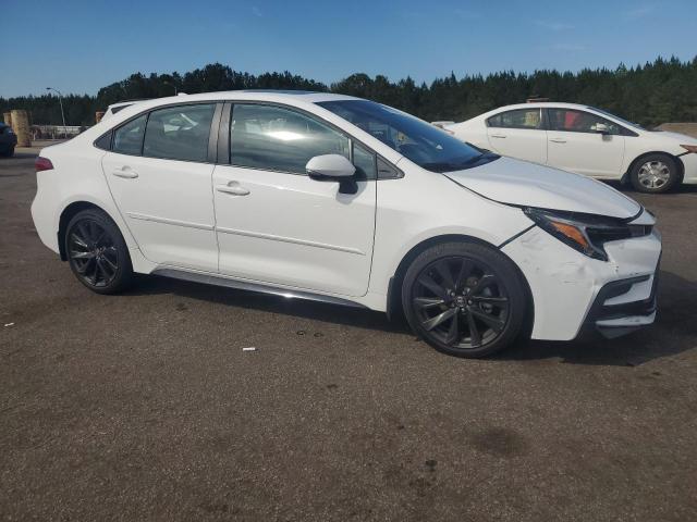 Toyota Corolla Xse Image 10