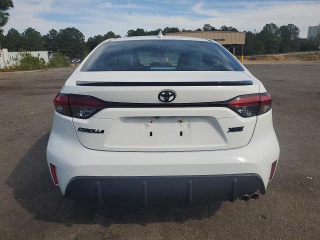 Toyota Corolla Xse Image 4