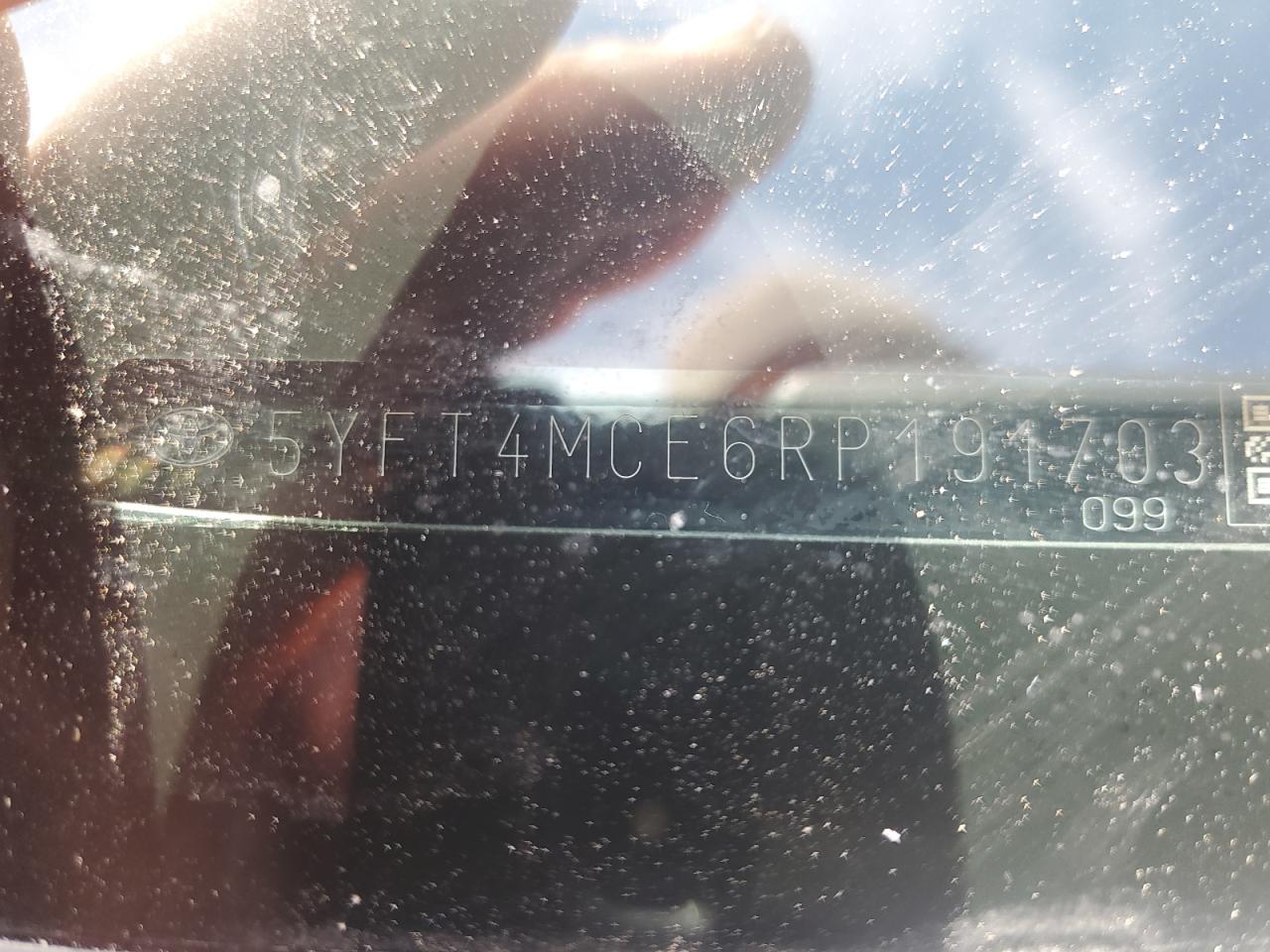 Toyota Corolla Xse Image 12