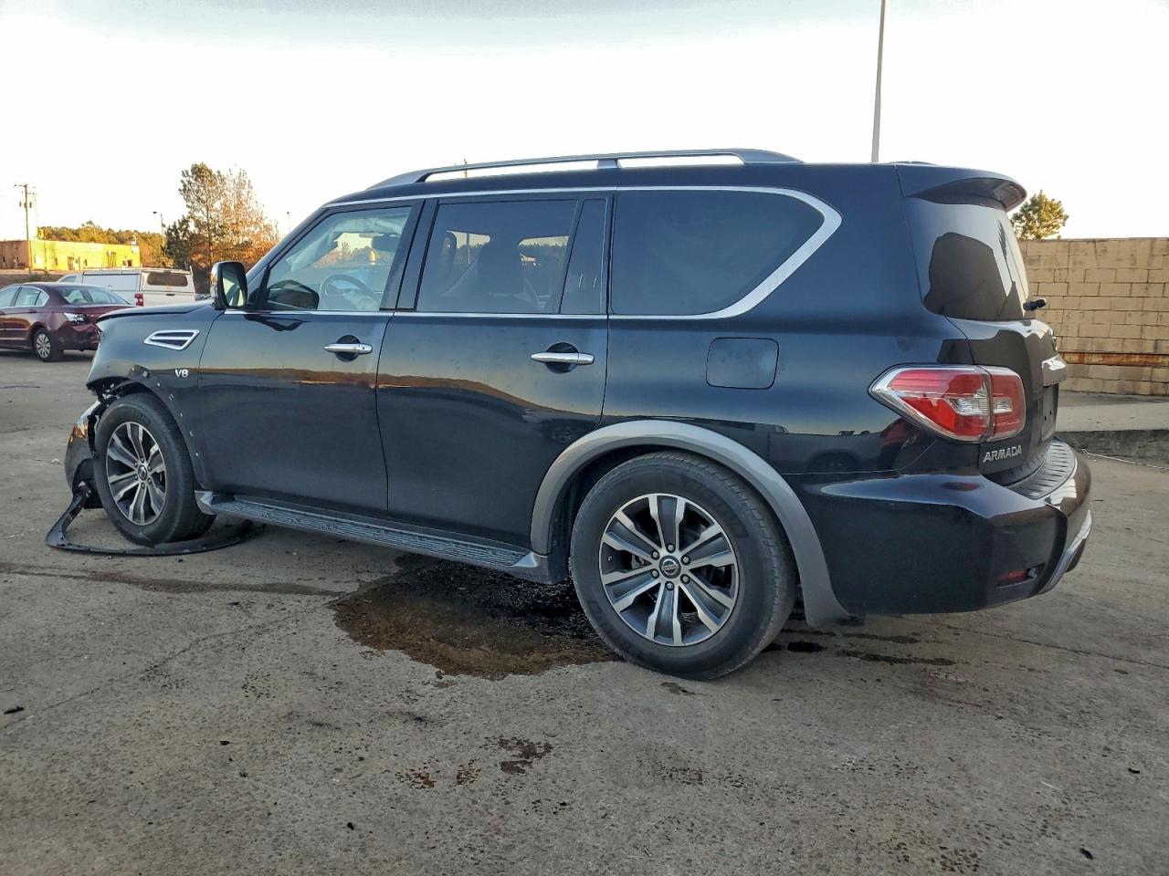 Nissan Armada Sv Image 12
