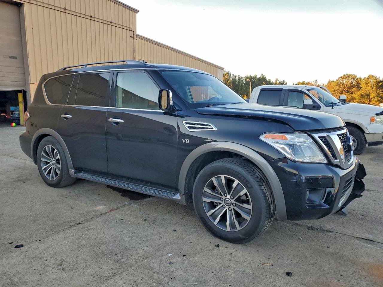 Nissan Armada Sv Image 2