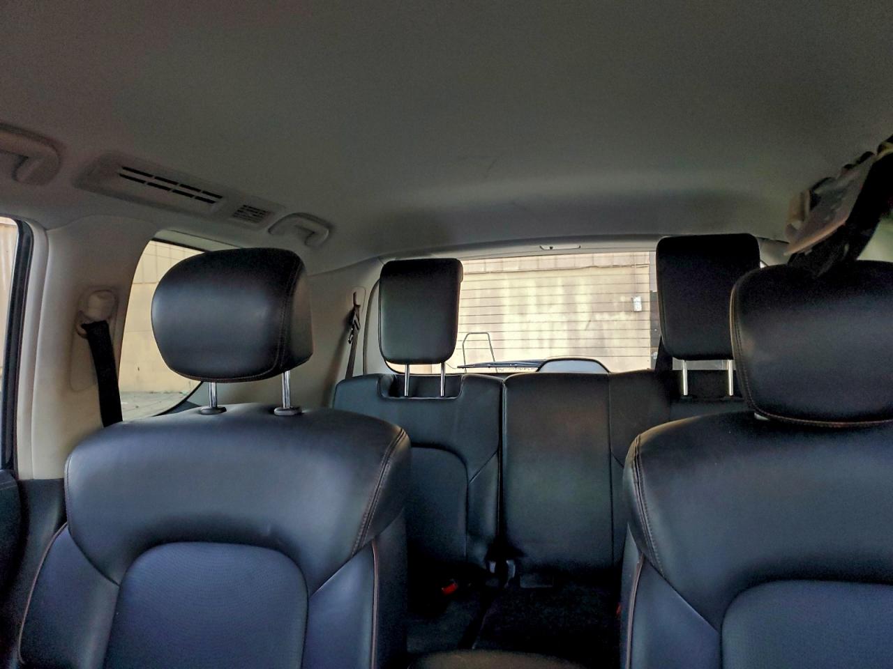 Nissan Armada Sv Image 9