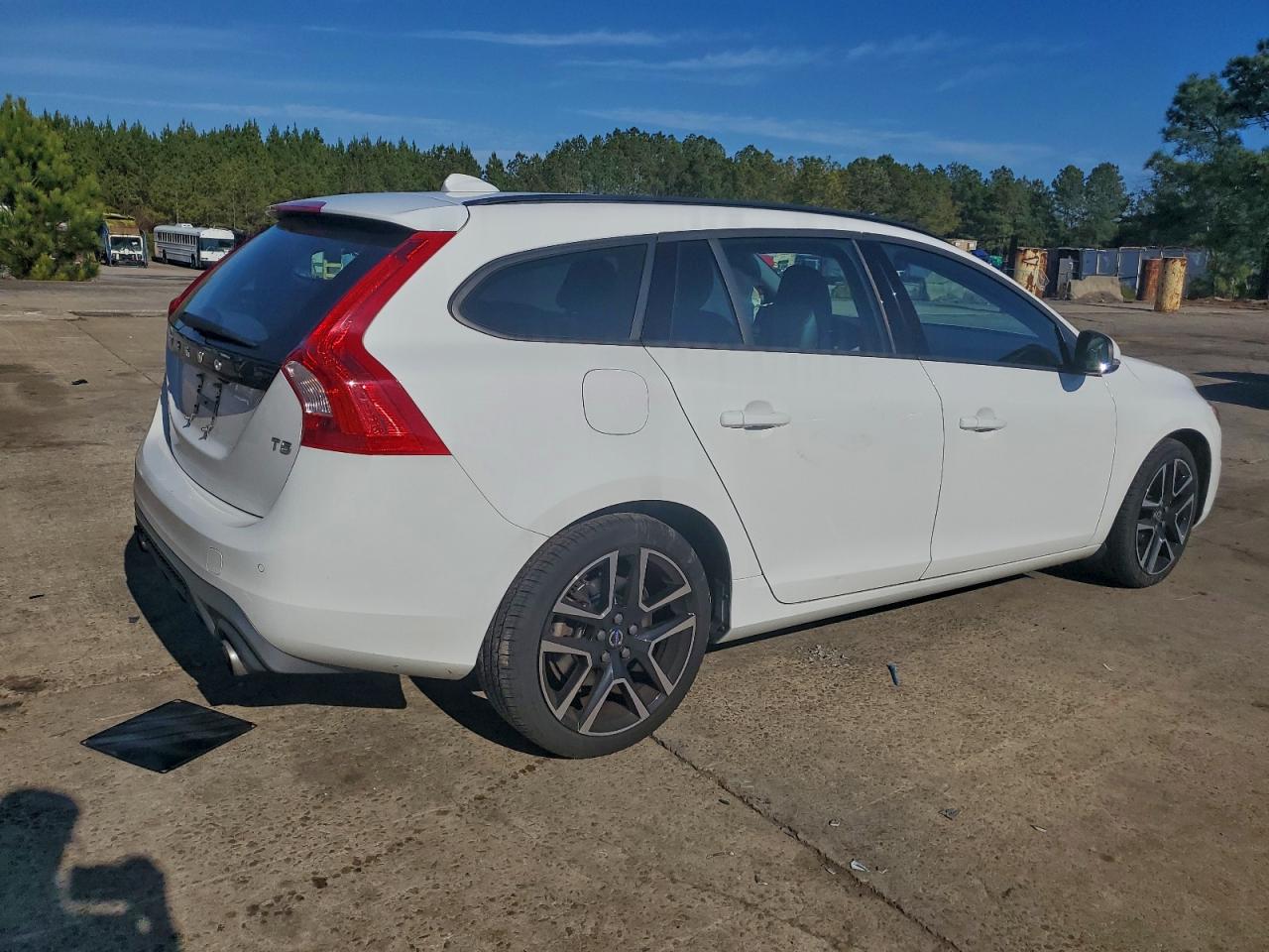 Volvo V60 T5 Dynamic Image 10